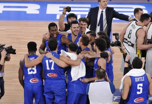 Italia super con la Lituania, Mondiali vicini L'Armani si è inceppata: secondo ko di fila