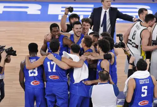 Italia super con la Lituania, Mondiali vicini L'Armani si è inceppata: secondo ko di fila