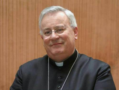 Coronavirus, il cardinale Bassetti ricoverato in ospedale