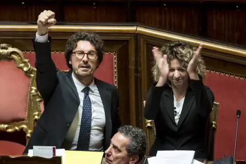 Veti dei 5 Stelli su tutto, rivolta fra i leghisti lombardi