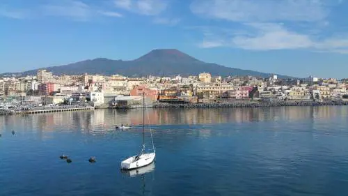 Se il Vesuvio eruttasse gli sfollati napoletani andrebbero in Veneto