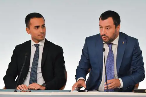 De Benoist: "Rottura tra Lega e 5 Stelle possibilità concreta"