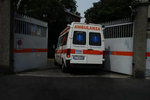 Morto il 18enne di Broni. Ha accoltellato la madre