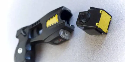 Palermo, consiglio boccia l’uso del taser: "Rischi per la salute"