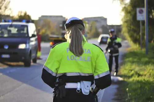 Blitz antiabusivismo, sequestri nella periferia di Caserta