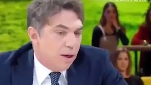 Satana gira in Panda