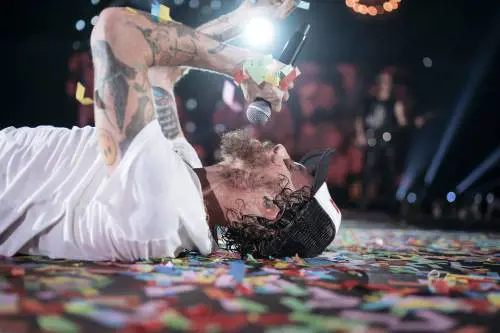 Lo sbarco sulla spiaggia: Jovanotti popstar e deejay