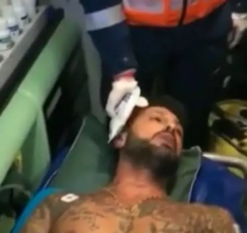 Corona in ambulanza: "Siamo caduti tra i rovi"