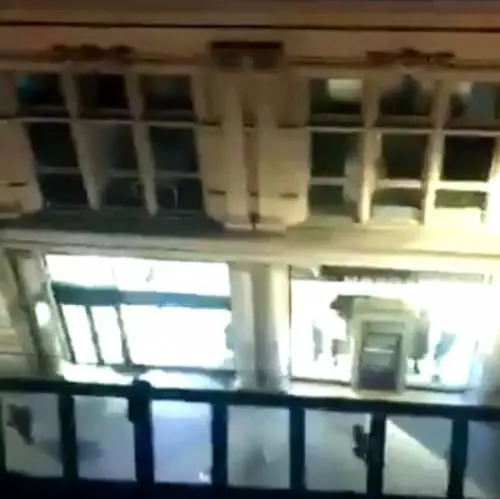 I colpi e dopo le urla: il video della sparatoria