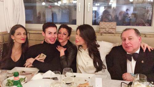 Un brindisi aspettando il Natale con Lady Press Office