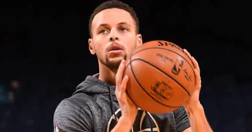 La stella dell'Nba Stephen Curry non crede allo sbarco sulla Luna