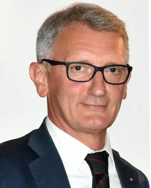 "I privati pagano, e gli statali? Sono protetti"