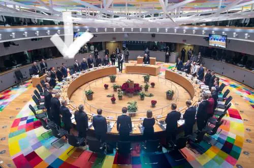 Sedia vuota tra i big, il premier non c'è