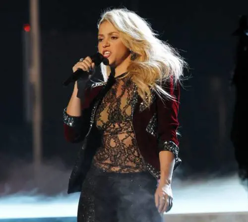 Spagna, la popstar Shakira accusata di "evasione fiscale"
