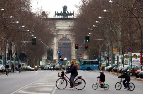 Nuovo codice della strada, ciclisti potranno andare contromano