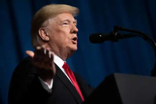 La furia di Trump contro Mattis:  "Lasci due mesi prima"