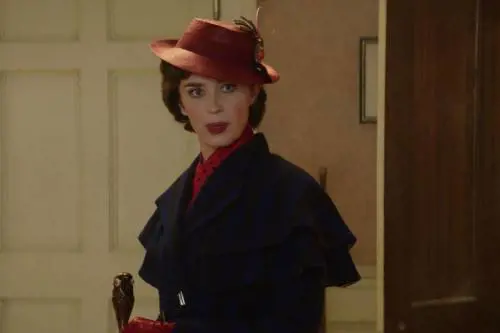 Una perfetta Blunt fa volare Mary Poppins