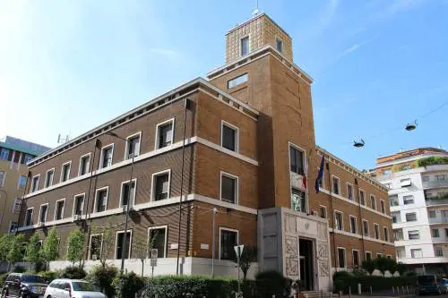 Vendute 15 caserme, al Comune  63 milioni