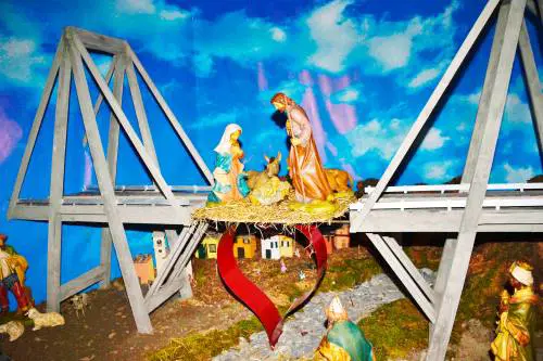 Imperia dedica un presepe alla "rinascita" del Ponte Morandi