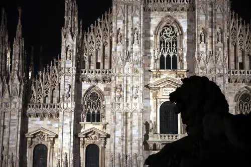 "Ha fatto muro e impedito la fuga". Arriva la prima condanna per le violenze di capodanno a Milano