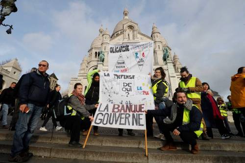 Gilet gialli, blitz a sorpresa a Montmartre. Fermato Eric Drouet, leader del movimento