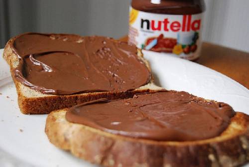 Francia, Ferrero sospende produzione di Nutella: "Difetto di qualità"