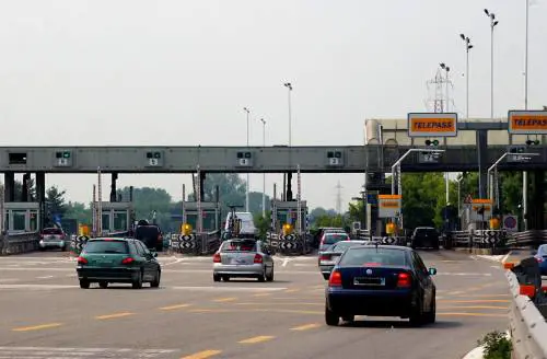 Bonus auto, incentivi sull'usato: si potranno rottamare anche gli Euro 5
