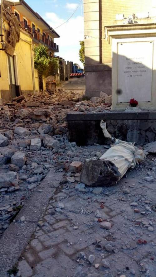 Terremoto Catania, la rabbia degli sfollati: "Perché non ci hanno avvisato?"