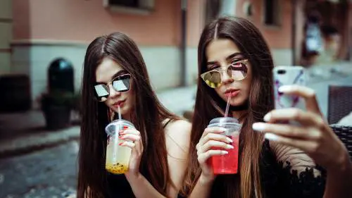 I consumatori diffidano degli influencer: lo studio