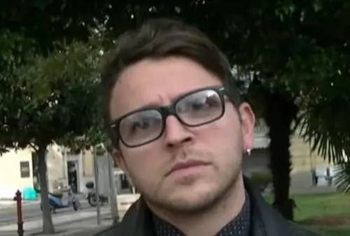 Coordinatore FdI picchiato sotto casa, Lollobrigida: "Clima d’odio"