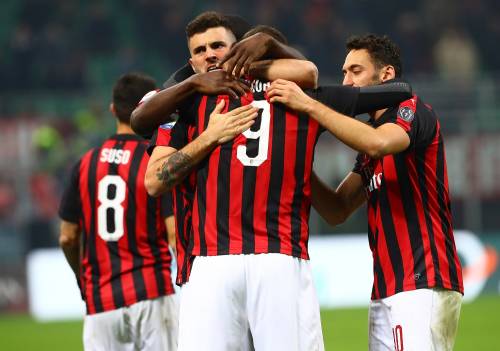 Il Milan torna alla vittoria: Spal ko 2-1 con Castillejo-Higuain