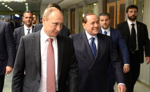 Telefonata Putin-Berlusconi: scambio di auguri e incontro a inizio anno