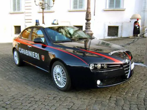 Arrestato 18enne che nascondeva hashish negli slip