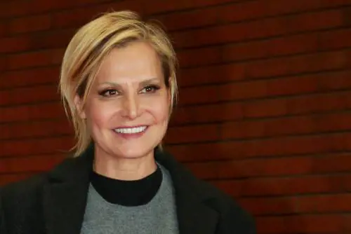 Ma restano gli enigmi Simona Ventura e Raffaele