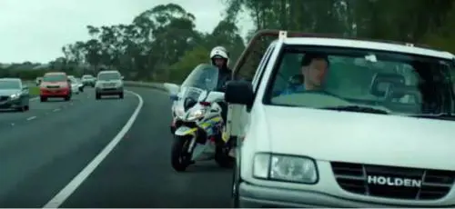 Cellulare alla guida, la telecamera più potente del mondo può spiare gli automobilisti più indisciplinati