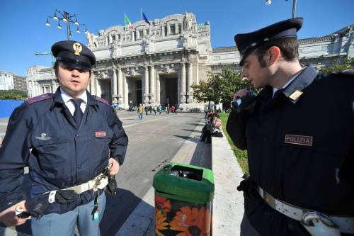 Coltellate e sangue: stazione nel caos. E Sala finge di non vedere