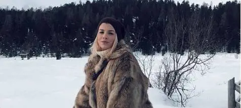 Emma Marrone attaccata dagli animalisti per una pelliccia. La risposta che gela gli haters 
