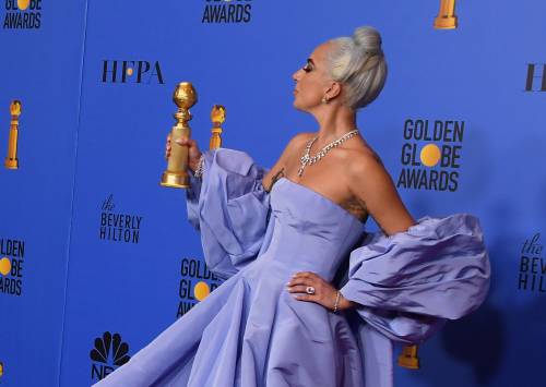 Lady Gaga ai Golden Globe 2019: foto
