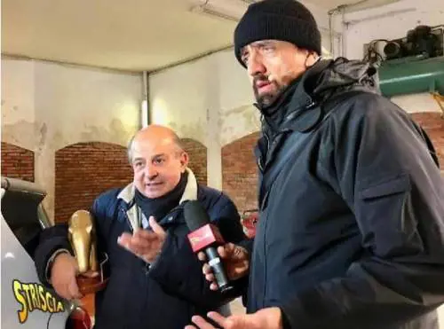 Magalli fatto fuori da I fatti vostri? Intanto gela Insinna: "Non so chi sia"