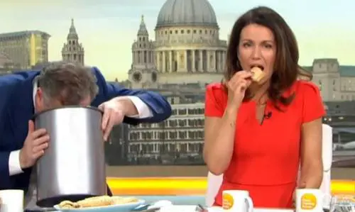 Sputa sandwich vegano in diretta tv: polemiche per il gesto di Morgan