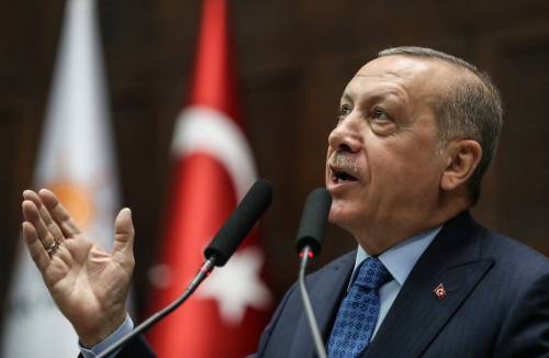 La grande bugia di Erdogan: "Con i curdi siriani nessun problema"