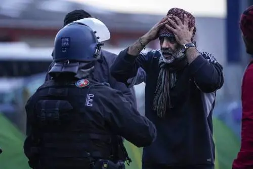 Un nuovo asse tra Londra e Parigi per fermare l'immigrazione
