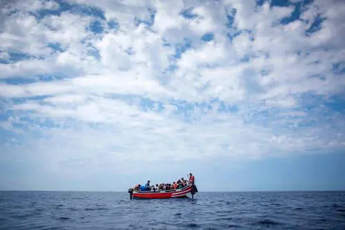 "Esercito di kamikaze in Italia". Il blitz sulla tratta dei migranti
