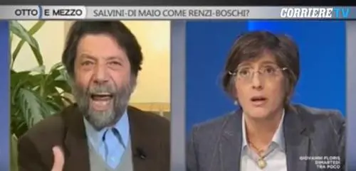 Migranti, furia di Cacciari in tv: "Vergognatevi, è uno scandalo"
