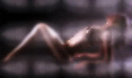 Cassazione, non è reato filmare le vicine nude se le tende non sono chiuse