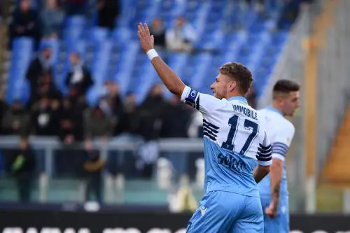 La Lazio cala il poker, i cori razzisti lo rovinano