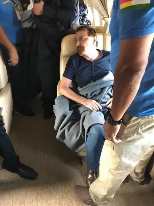 Battisti in volo per l'Italia. Salvini: "Io sarò in aeroporto"