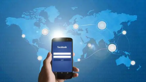 Facebook: in arrivo la condivisione di eventi per rilanciare le storie