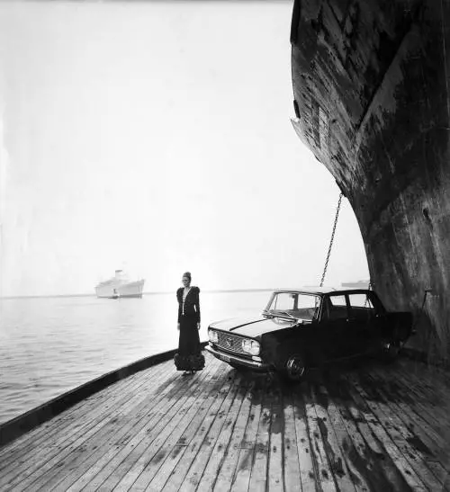 Fotografia fra storia, costume e arte: Fondazione Fiera Milano acquisisce l'archivio Bottino