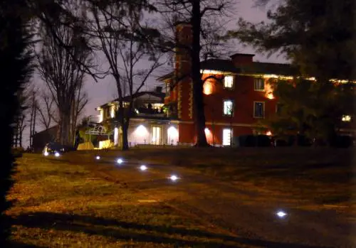 Trovato un cadavere nel muro di Villa degli Occhi